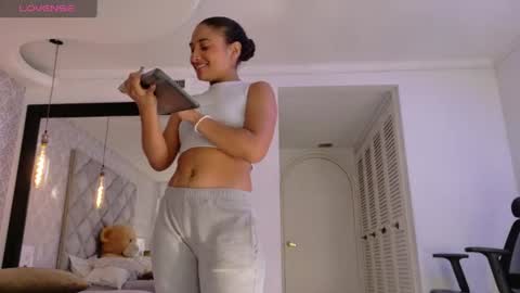 sasha_sinne online show from August 1, 12:40 pm
