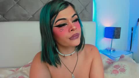 selene  online show from December 19, 8:55 pm