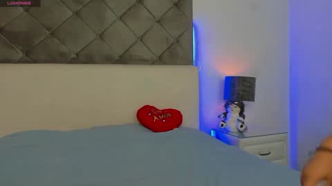 selene  online show from December 2, 9:04 pm