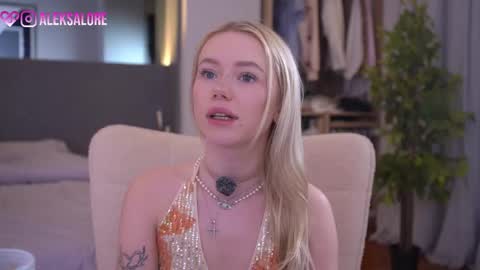 sashalore online show from March 18, 3:11 am