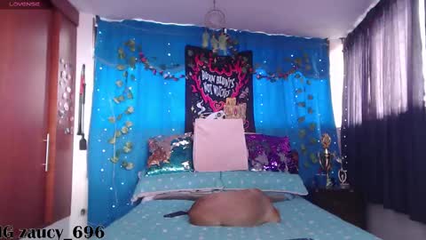 Zaren online show from February 25, 8:42 pm