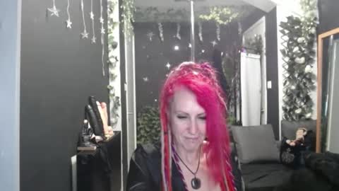 SaucySky online show from November 27, 9:56 am