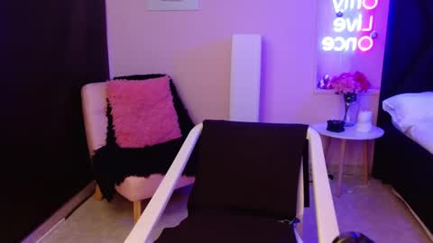 lilith online show from January 9, 3:33 am