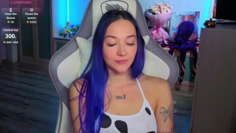 Ariel online show from November 25, 2:47 am