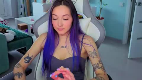 Ariel online show from April 6, 4:46 am