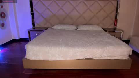 S a v a n n a h  online show from February 26, 3:16 am