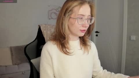 Kira  GMT 7 Mon Thu-Sun  0800am-0200pm  online show from February 26, 1:26 am