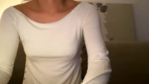 saymym online show from October 15, 9:39 pm