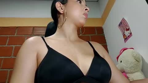 scarlet_muse18 online show from June 10, 11:03 pm