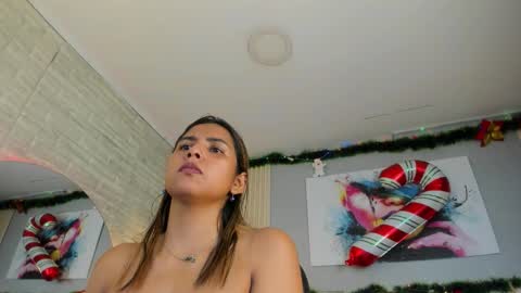 Scarlet online show from December 20, 7:40 pm