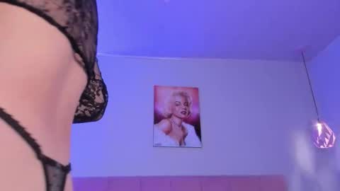 Scarlet  online show from November 6, 5:46 am