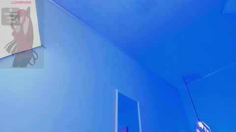 Scarlet  online show from March 3, 2:06 am