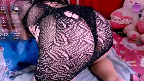 Snapshot of scarlethh_hott chatting on October 21, 12:20 pm scarlethh hott online show from October 21, 12:20 pm