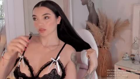 Snapshot of scarlett__baker11 chatting on March 5, 6:45 pm juli online show from March 5, 6:45 pm
