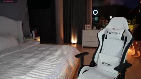 Snapshot of scarlett__baker11 chatting on September 22, 11:14 pm juli online show from September 22, 11:14 pm