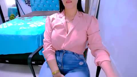 scarlet online show from February 10, 4:10 pm