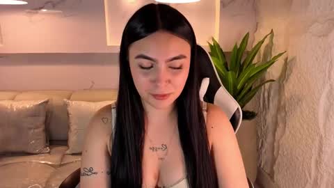 Scarlett online show from December 20, 8:02 pm