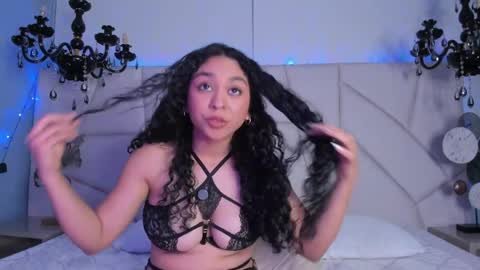 Scarlett Fever online show from April 1, 12:11 am