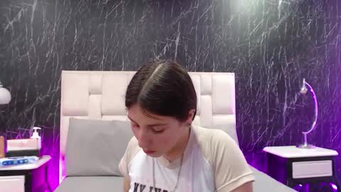 Scarlet online show from December 17, 7:51 pm