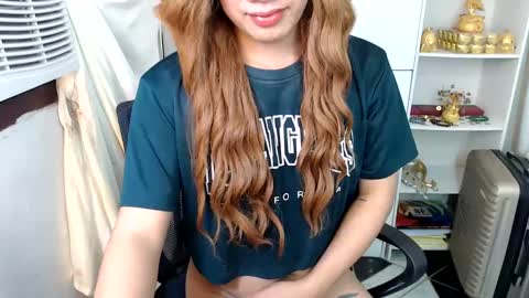 Queen Scarlet online show from December 17, 5:07 am