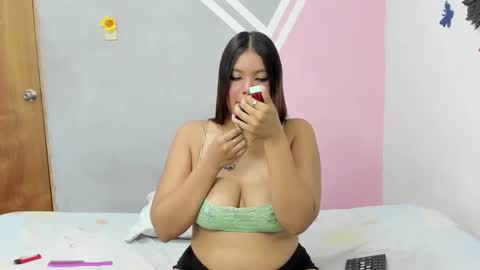 scarllet_lan online show from February 21, 10:39 am