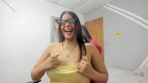 scarllet_lan online show from January 10, 2:14 am