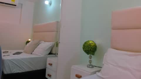 SCARLET online show from March 14, 12:50 pm