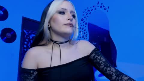 Goddess online show from April 29, 4:05 am