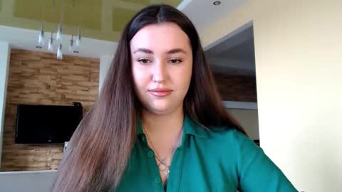 Snapshot of sea_cocktail chatting on February 3, 8:35 am Elizabeth  online show from February 3, 8:35 am