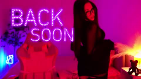 secret_eve online show from December 22, 12:03 am