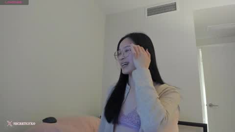 Snapshot of secretgirlfriendxo chatting on February 2, 6:26 am Angela online show from February 2, 6:26 am