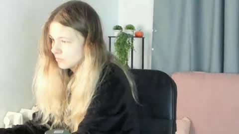 secrettier online show from April 9, 5:10 am