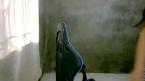 ELLA online show from April 16, 4:02 am