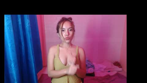 Snapshot of seductive_chailyn chatting on December 26, 3:42 pm just call me baby online show from December 26, 3:42 pm