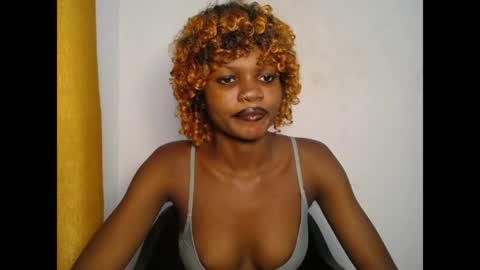seductive_sugar247 online show from May 31, 2:34 pm
