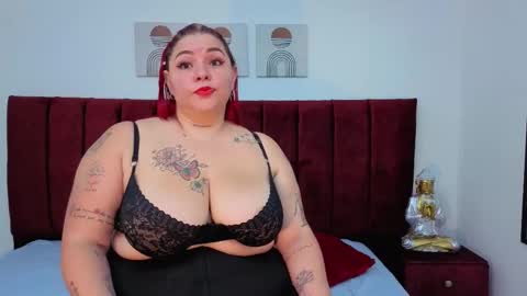 Selena online show from November 27, 1:58 pm