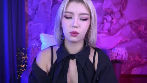 Snapshot of selenairis chatting on October 16, 6:49 am selenairis online show from October 16, 6:49 am