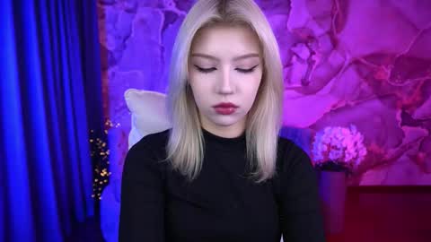 Snapshot of selenairis chatting on October 1, 6:18 am selenairis online show from October 1, 6:18 am