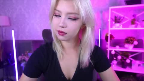 Snapshot of selenairis chatting on September 15, 6:11 am selenairis online show from September 15, 6:11 am