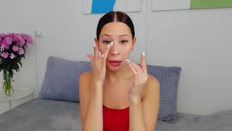 Selena online show from February 15, 7:51 am