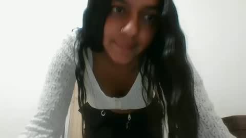Snapshot of selene_azahar chatting on September 15, 1:25 am selene online show from September 15, 1:25 am