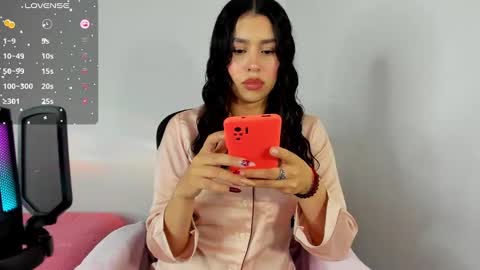 Snapshot of selene_e chatting on March 10, 3:01 am Karol. online show from March 10, 3:01 am