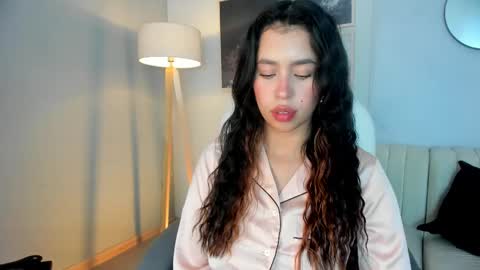 Snapshot of selene_e chatting on September 11, 10:10 pm Karol. online show from September 11, 10:10 pm