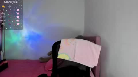 Snapshot of selene_e chatting on February 10, 10:30 pm Karol. online show from February 10, 10:30 pm