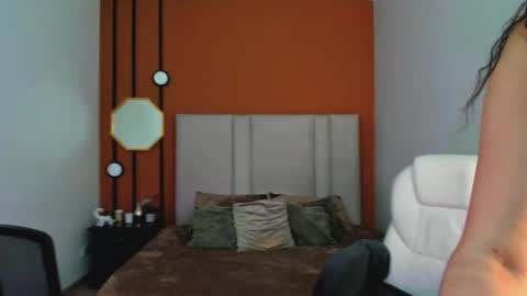 Snapshot of selene_e chatting on September 16, 9:12 pm Karol. online show from September 16, 9:12 pm