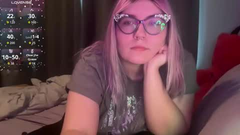 Selene online show from February 15, 6:40 pm