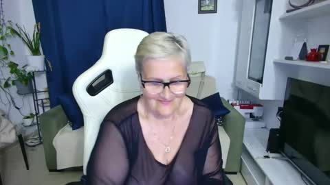 Selenna online show from May 9, 5:59 pm