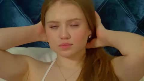 SelinSwarovski online show from February 1, 7:12 pm