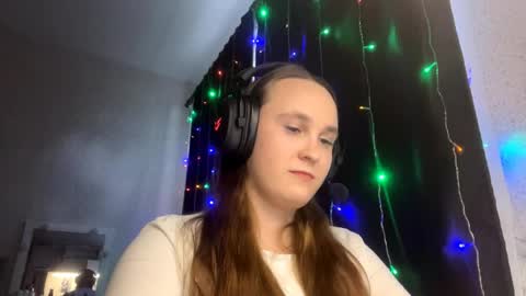 Anna online show from May 25, 1:21 pm