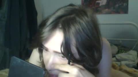 Snapshot of sendforesme chatting on October 18, 12:03 am goddess esme  online show from October 18, 12:03 am